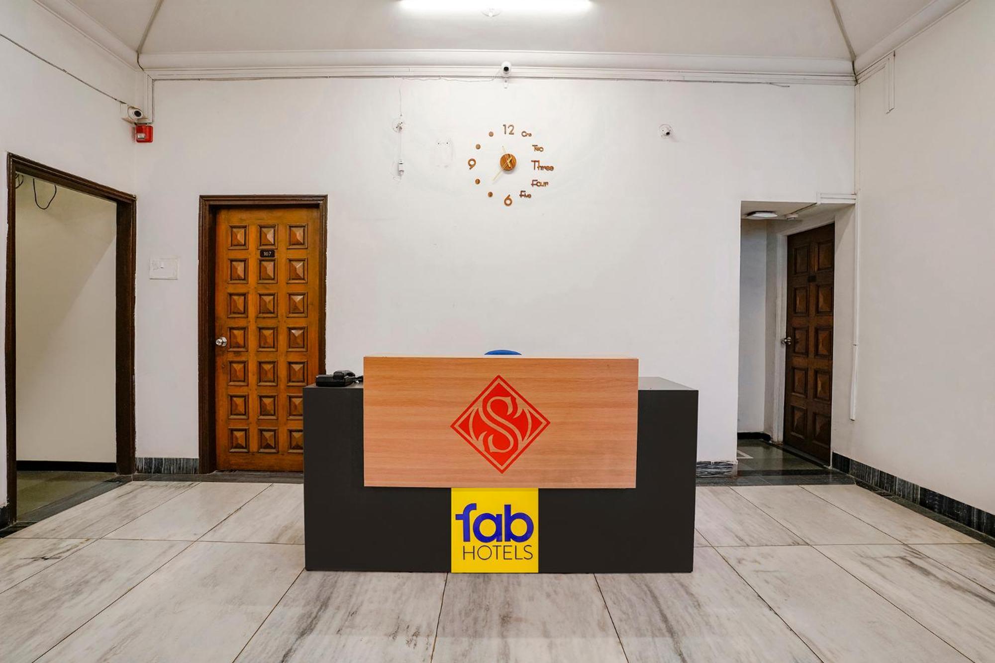 Fabhotel Saubhagya Inn Nashik Exteriör bild